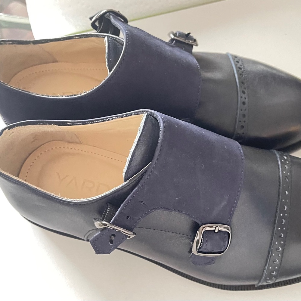 all shoes are in good condition and look new,